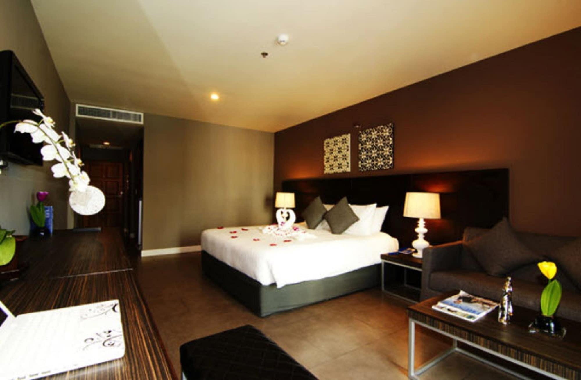 Sea Me Spring Tree Hotel (Adults Only) Патая Екстериор снимка