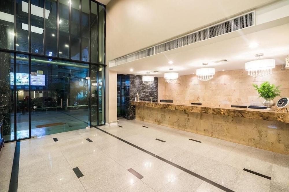 Sea Me Spring Tree Hotel (Adults Only) Патая Екстериор снимка