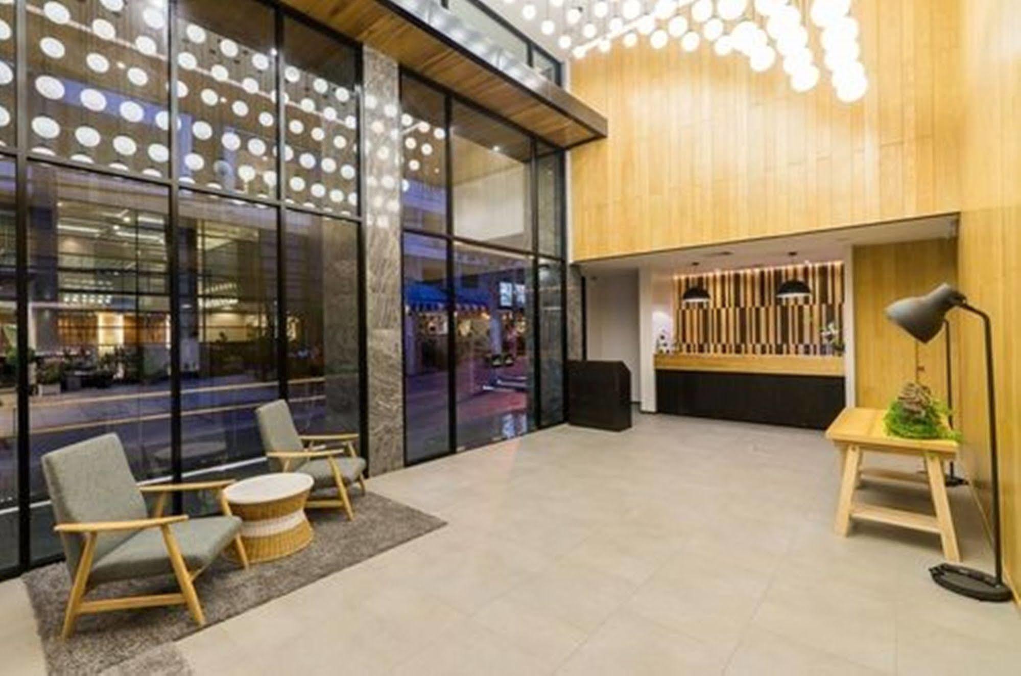 Sea Me Spring Tree Hotel (Adults Only) Патая Екстериор снимка
