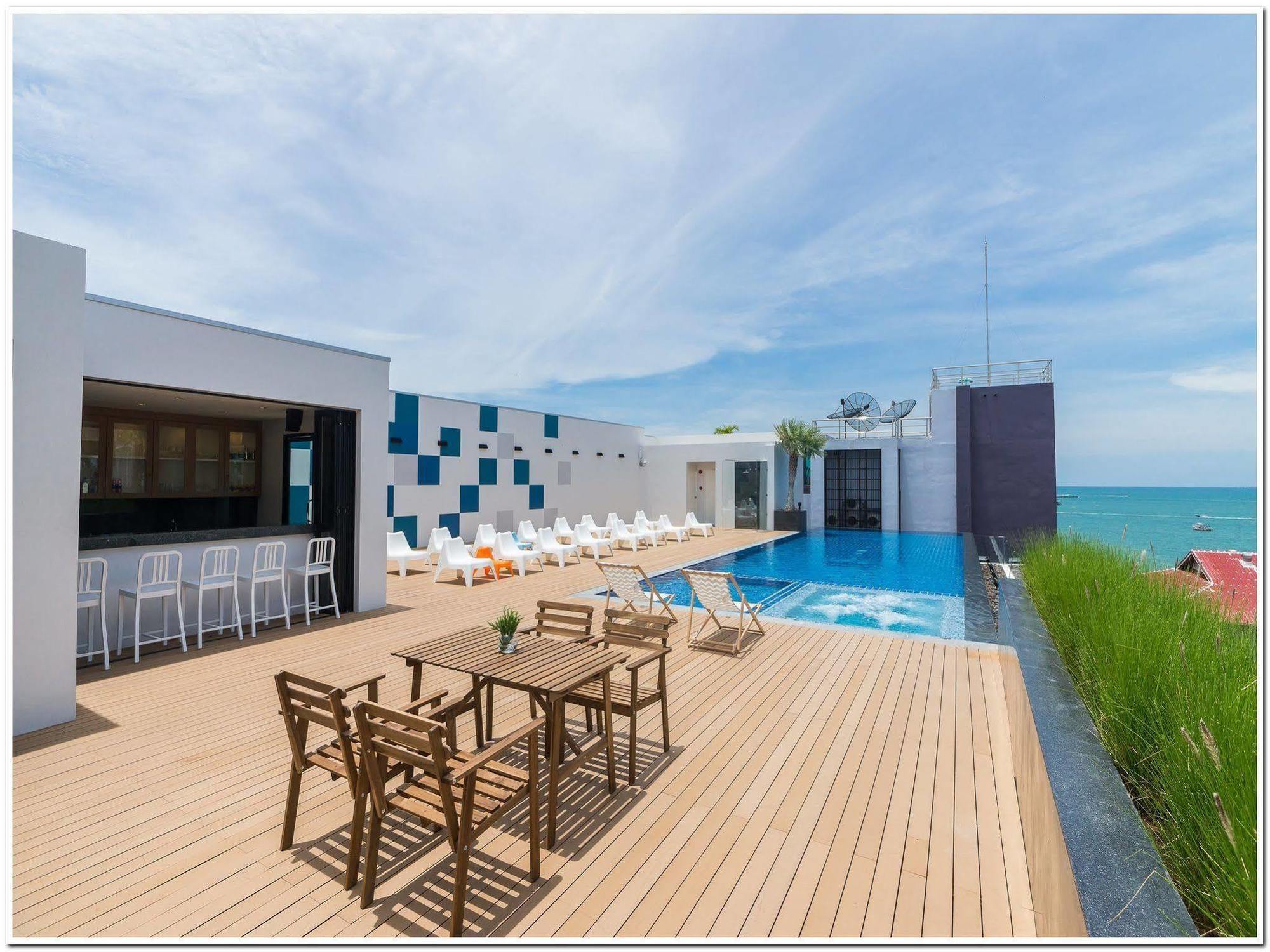 Sea Me Spring Tree Hotel (Adults Only) Патая Екстериор снимка